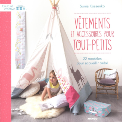 Livre « VÊTEMENTS et Accessoires pour TOUT PETITS »