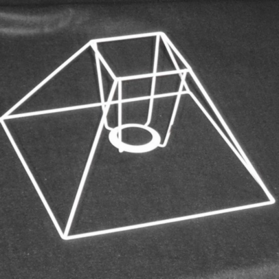 Pyramide carré 30 cm